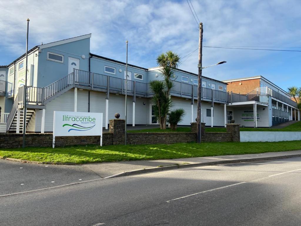 Ilfracombe Apartments Exteriér fotografie